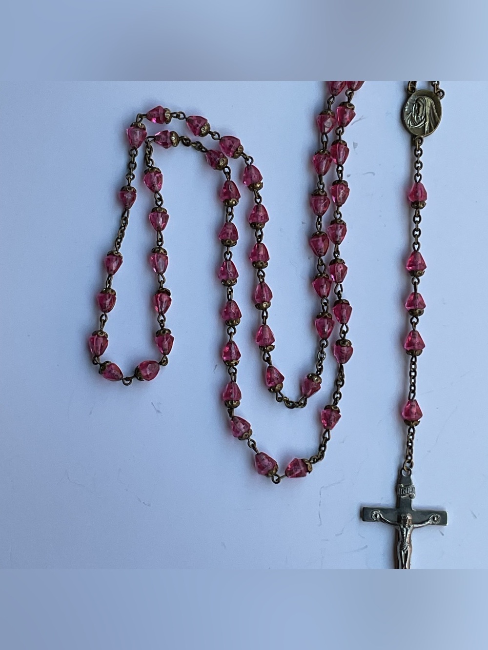 Vintage Pink Cone Shaped Glass Rosary Sorrowful Mother Jesus Carrying Cross - Picture 1 of 9
